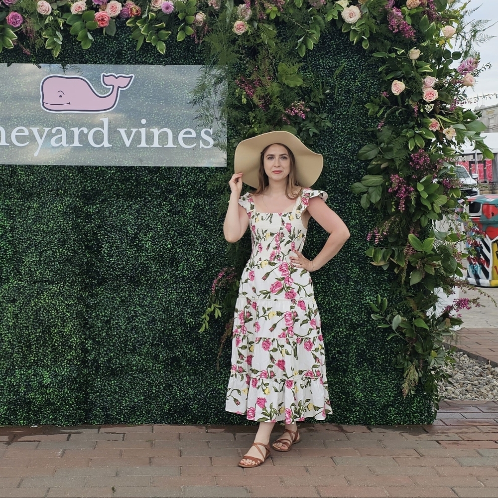 Vineyard Vines X Kentucky Derby Dress With Pink And Yellow Roses